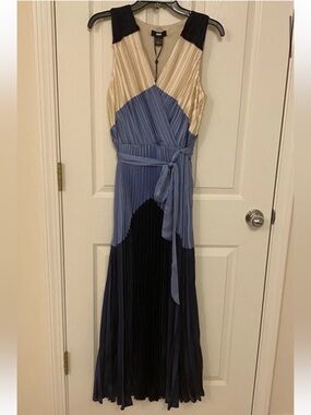 NWT DKNY ACCORDIAN PLEAT MAXI DRESS 14 XL